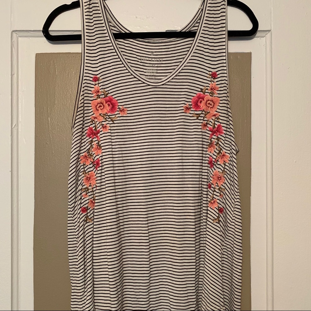 Floral Embroidered Tank